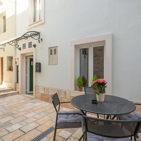 3 - Beautiful Modern In The Heart Of *
